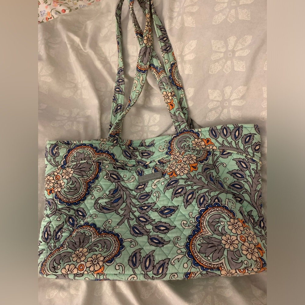 Very Bradley medium tote bag